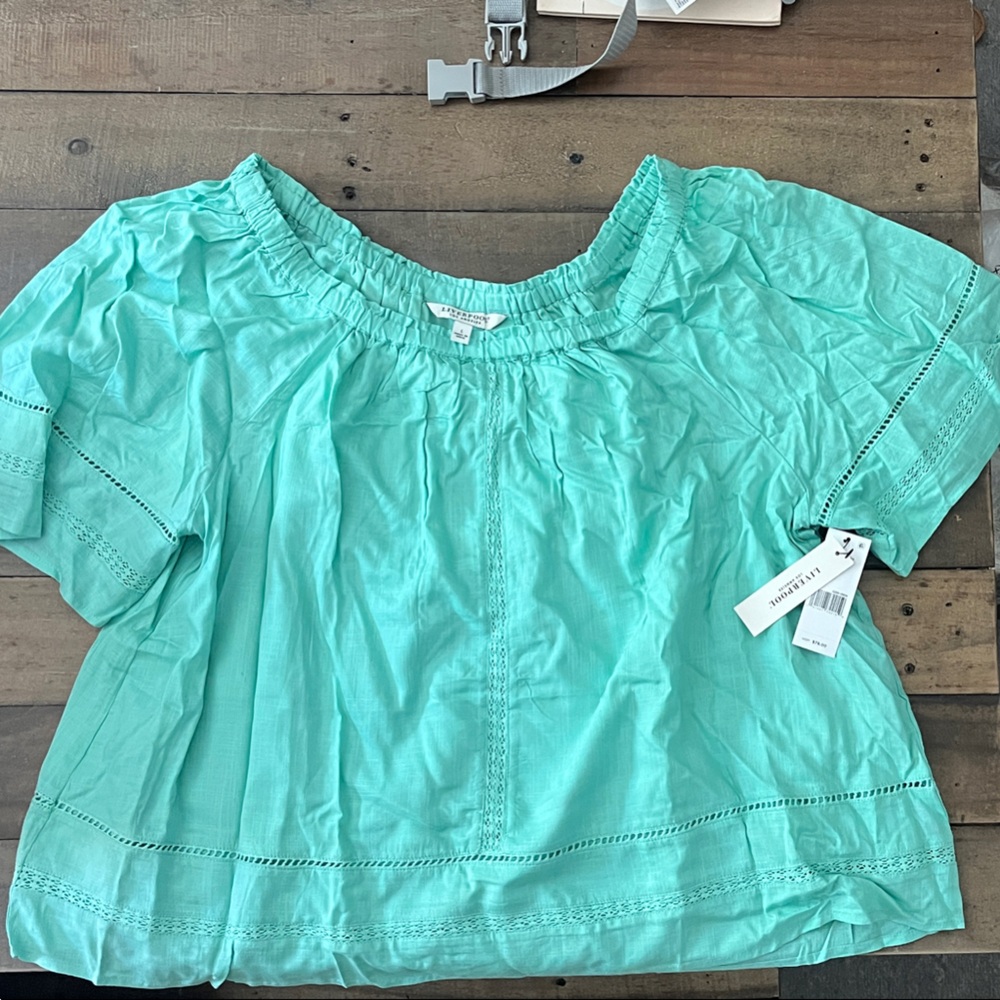New with Tags - women’s Liverpool brand Aqua Off-Shoulder short sleeve Blouse